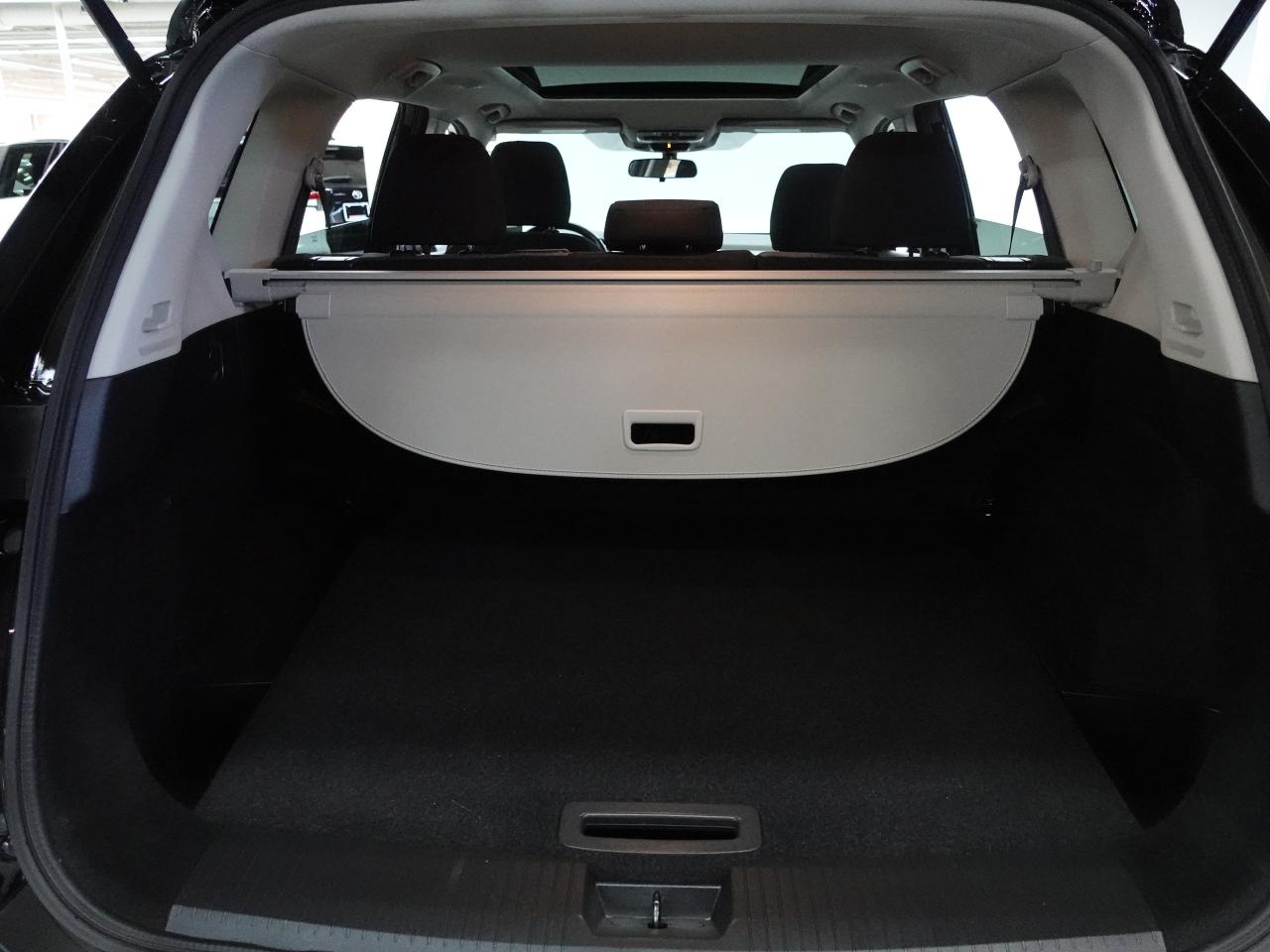 2021 Nissan Rogue SV | AWD | Panoroof | BSM | Heated Seats | CarPlay