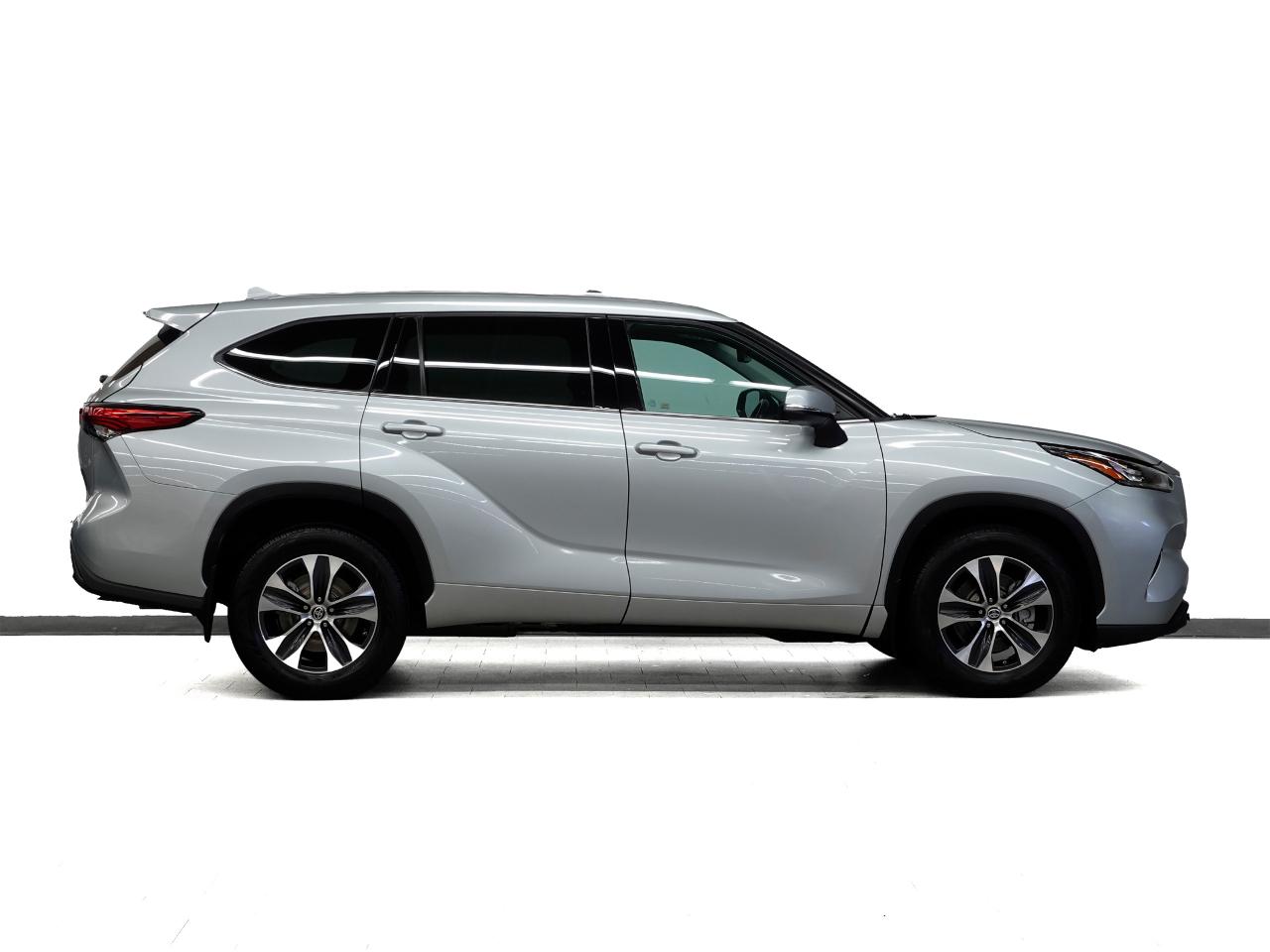 2020 Toyota Highlander XLE | AWD | Leather | Sunroof | BSM | CarPlay