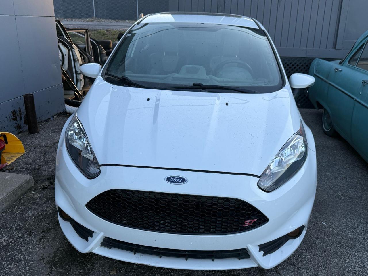 2014 Ford Fiesta 5dr HB ST - Photo #2