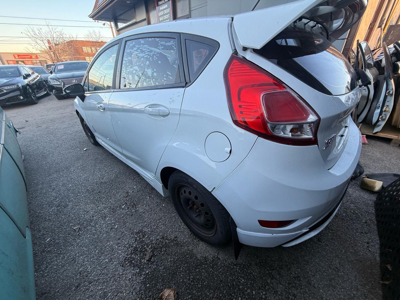 2014 Ford Fiesta 5dr HB ST - Photo #5