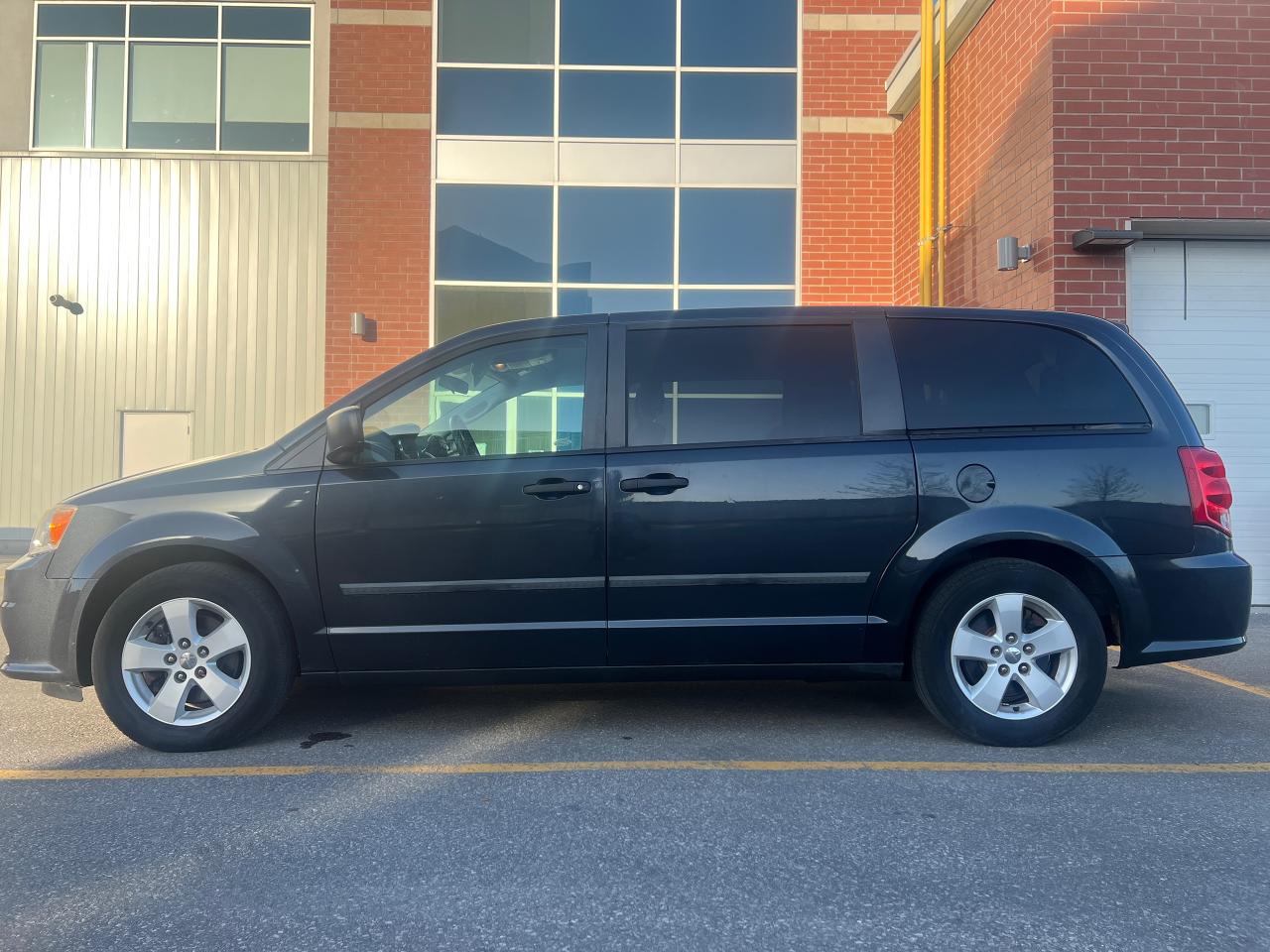2014 Dodge Grand Caravan  - Photo #3