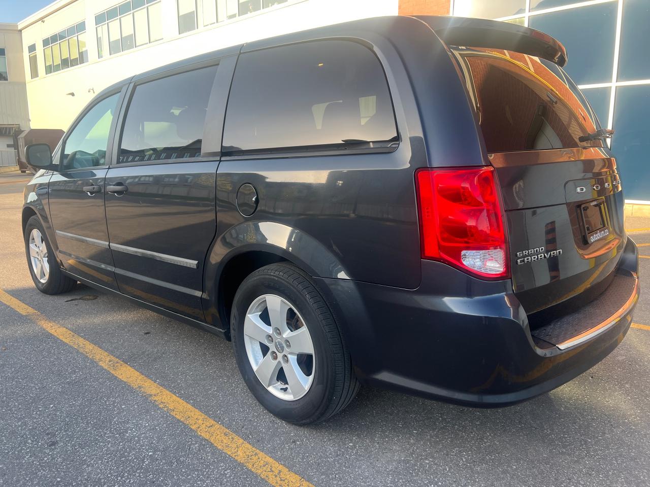 2014 Dodge Grand Caravan  - Photo #4