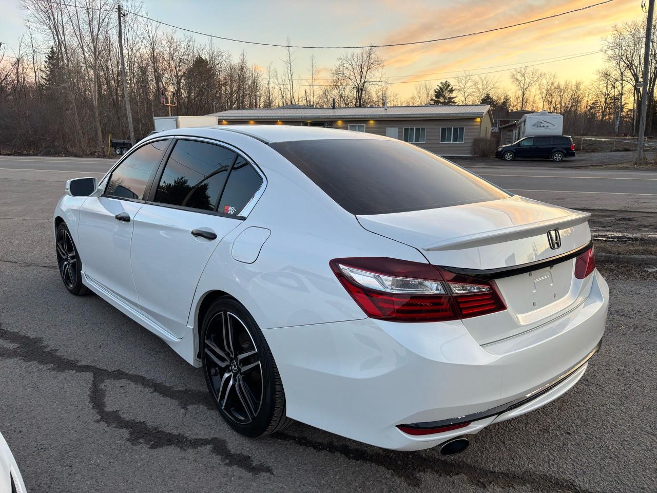 2017 Honda Accord Sport - Photo #4