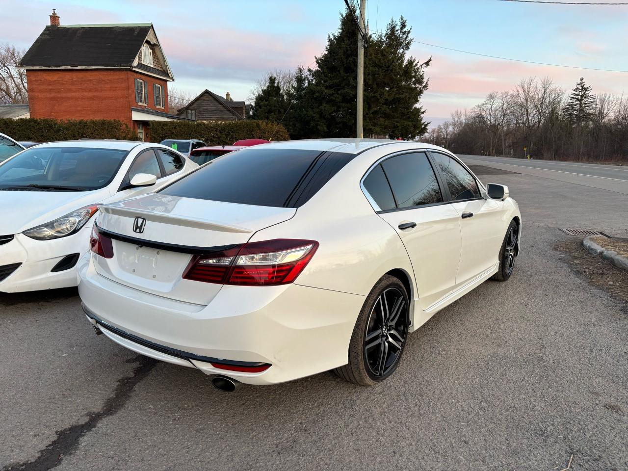 2017 Honda Accord Sport - Photo #7