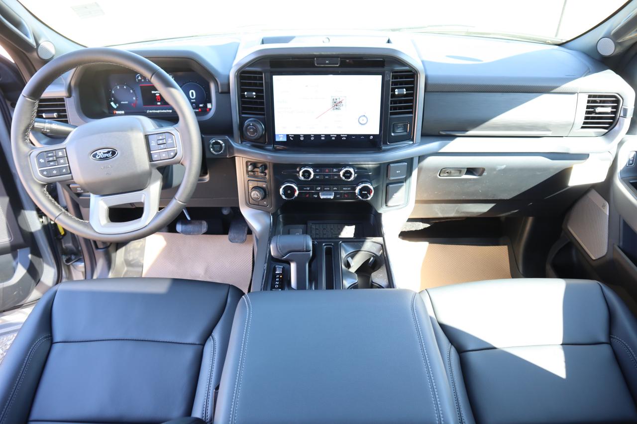 2025 Ford F-150 XLT Photo5