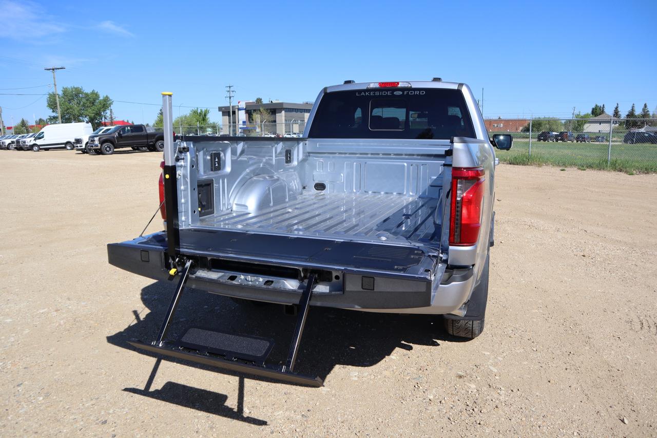 2025 Ford F-150 XLT Photo5