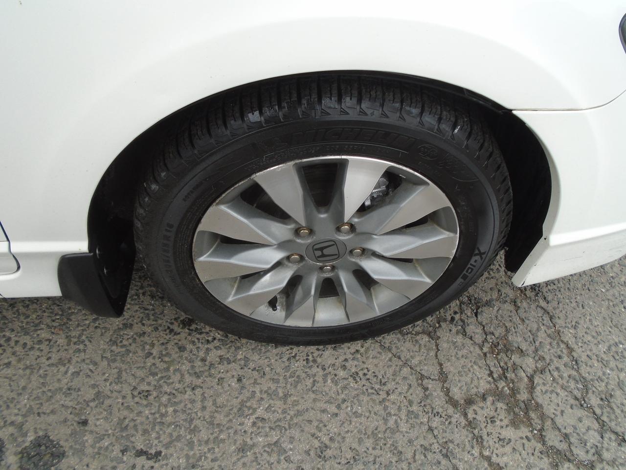 2009 Honda Civic EX-L - Photo #15