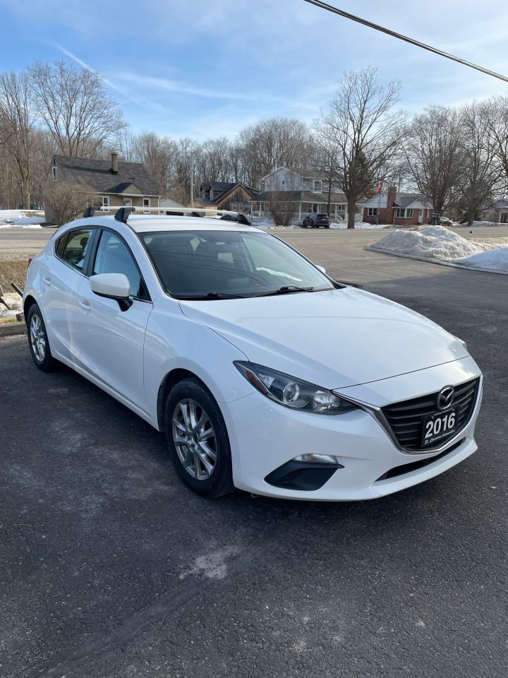 2016 Mazda MAZDA3 GS Touring - Photo #2