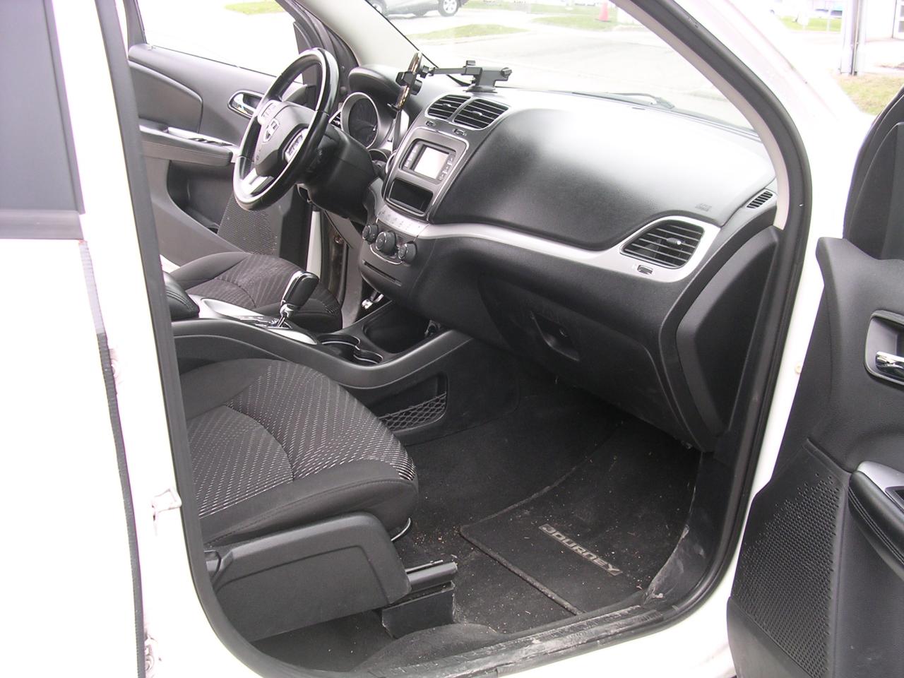 2015 Dodge Journey SE - Photo #9