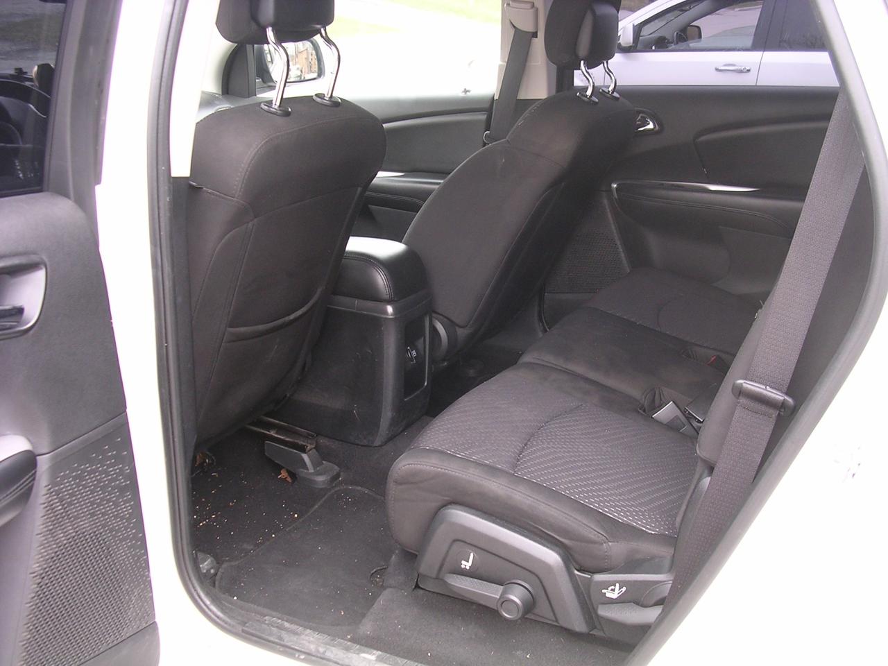 2015 Dodge Journey SE - Photo #6