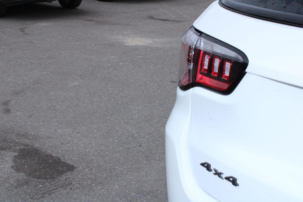 2023 Jeep Compass Trailhawk 4x4 - Photo #9