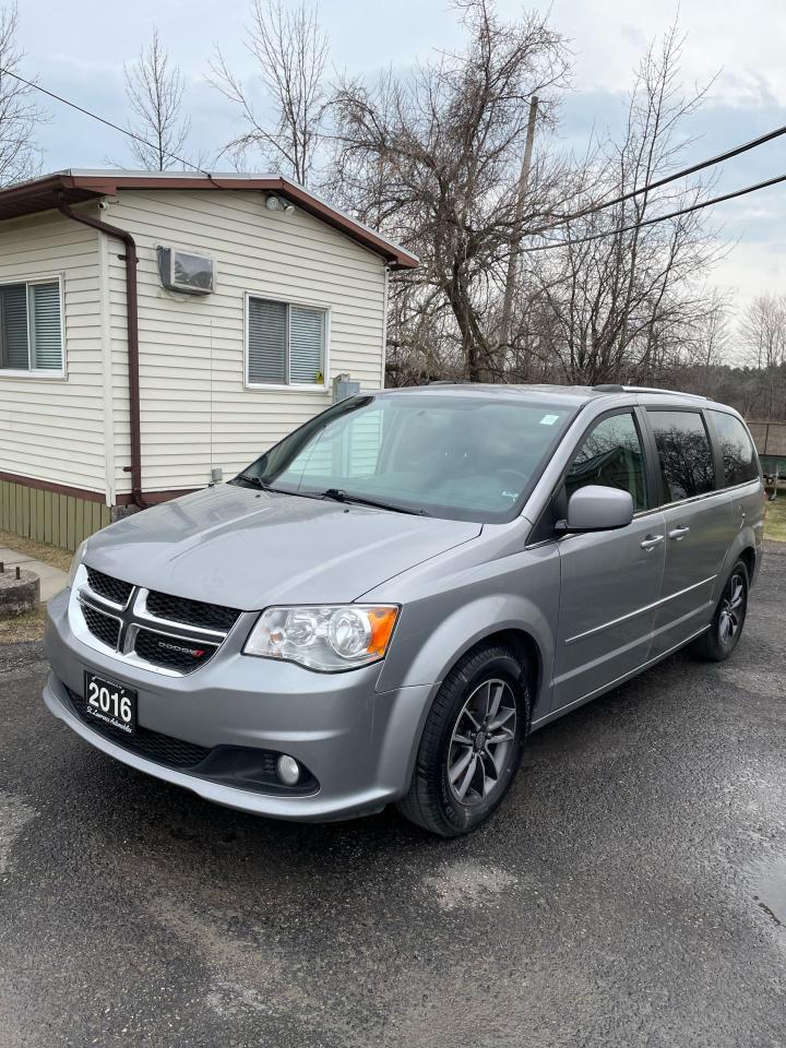 2016 Dodge Grand Caravan SXT Premium Plus - Photo #2
