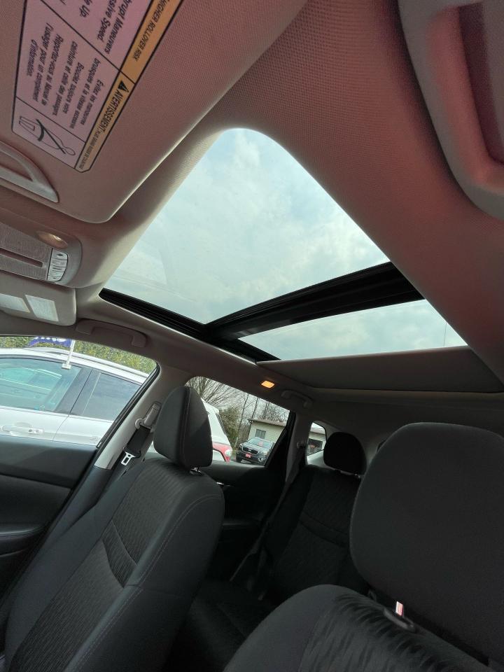 2020 Nissan Rogue SV - Photo #14