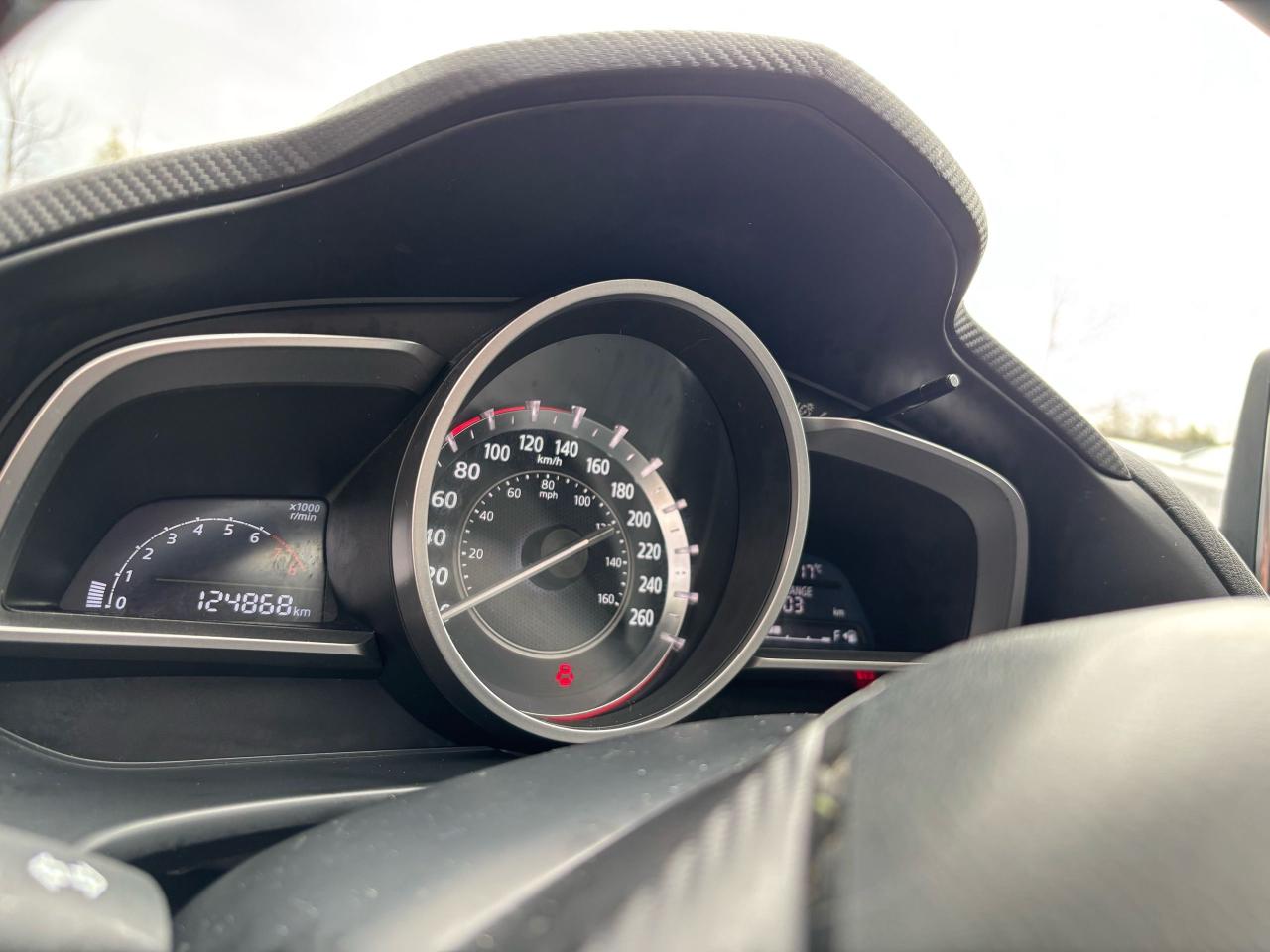 2015 Mazda MAZDA3 GS - Photo #12