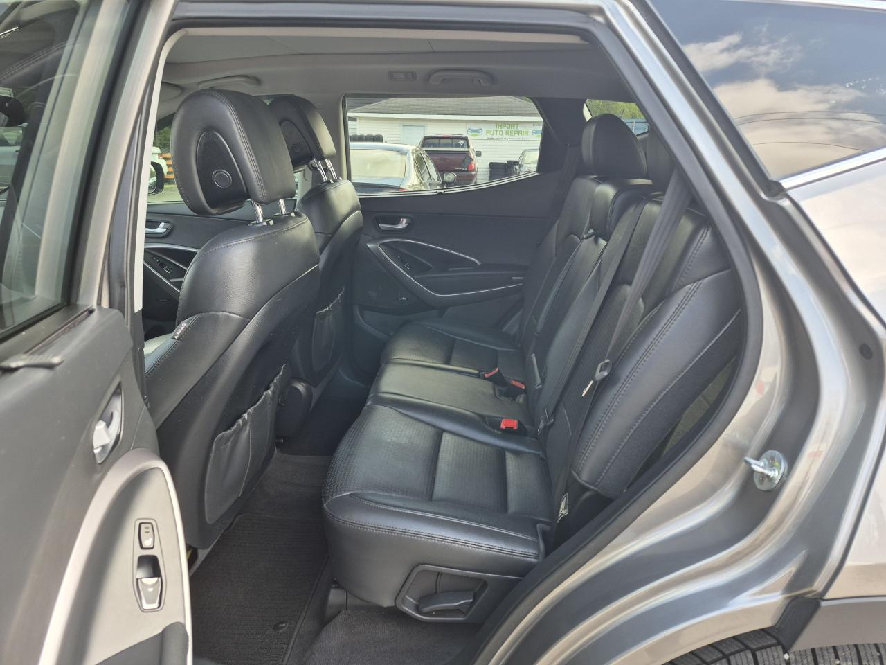 2016 Hyundai Santa Fe Sport AWD Limited Photo14