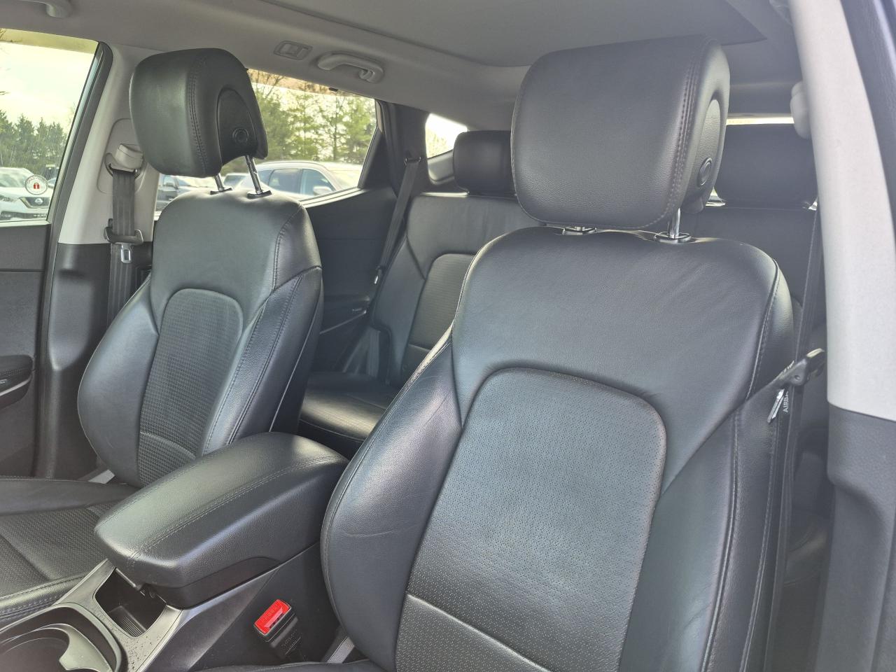 2016 Hyundai Santa Fe Sport AWD Limited Photo35