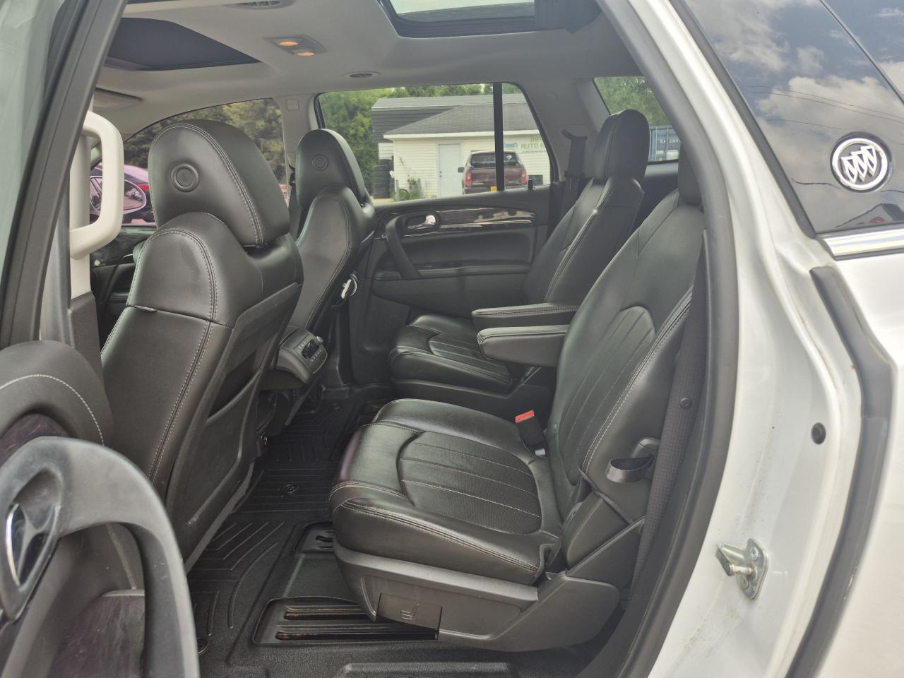 2017 Buick Enclave AWD Premium Photo13