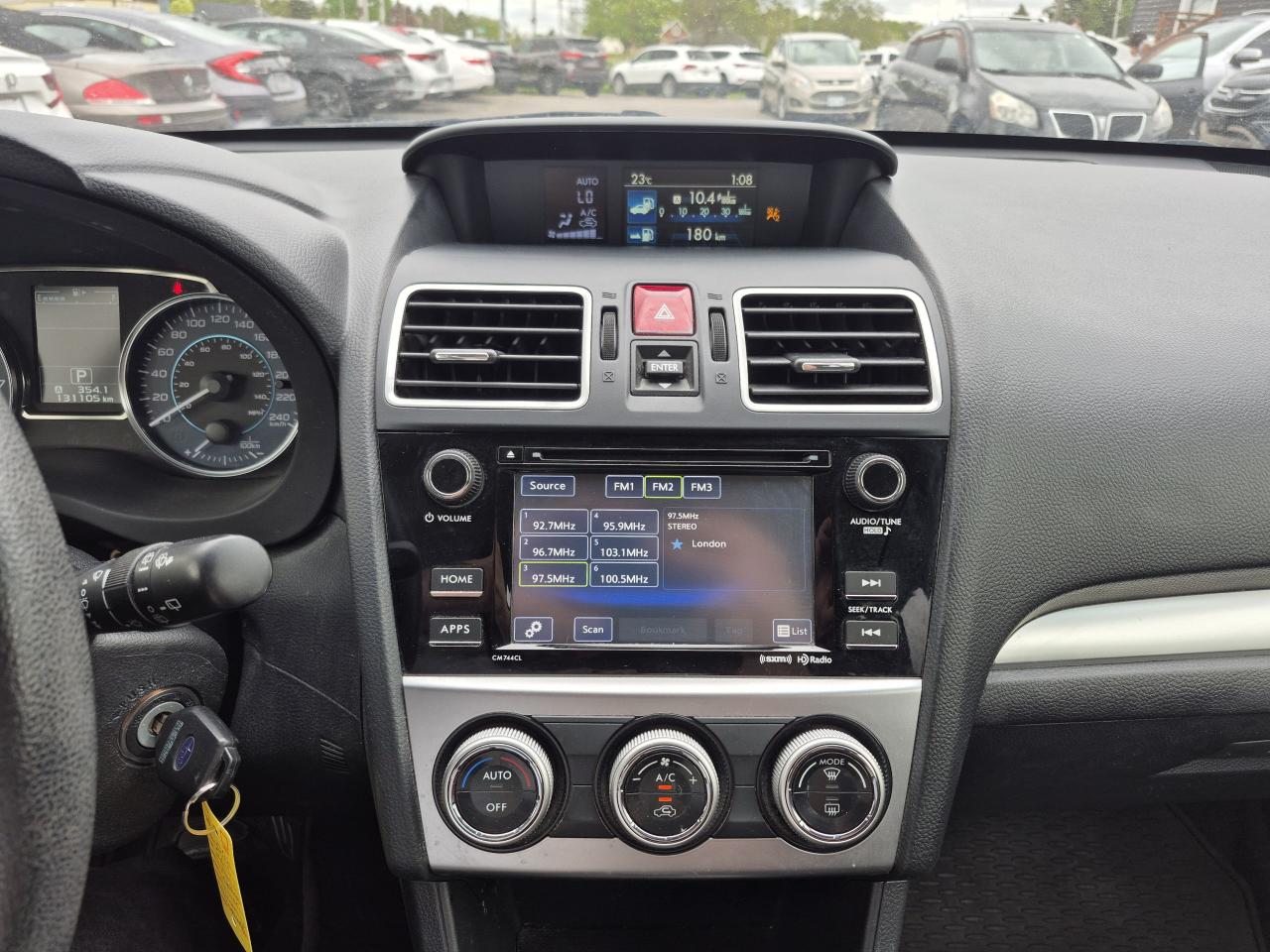 2015 Subaru XV Crosstrek 2.0i w/Touring Pkg Photo16