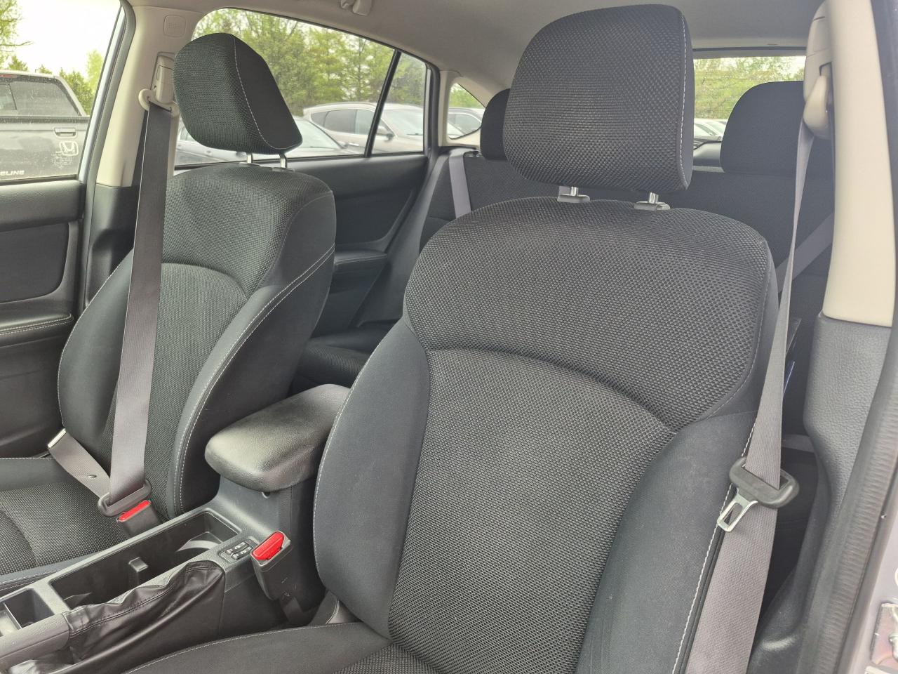 2015 Subaru XV Crosstrek 2.0i w/Touring Pkg Photo11
