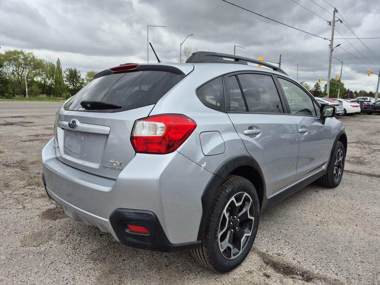 2015 Subaru XV Crosstrek 2.0i w/Touring Pkg Photo3