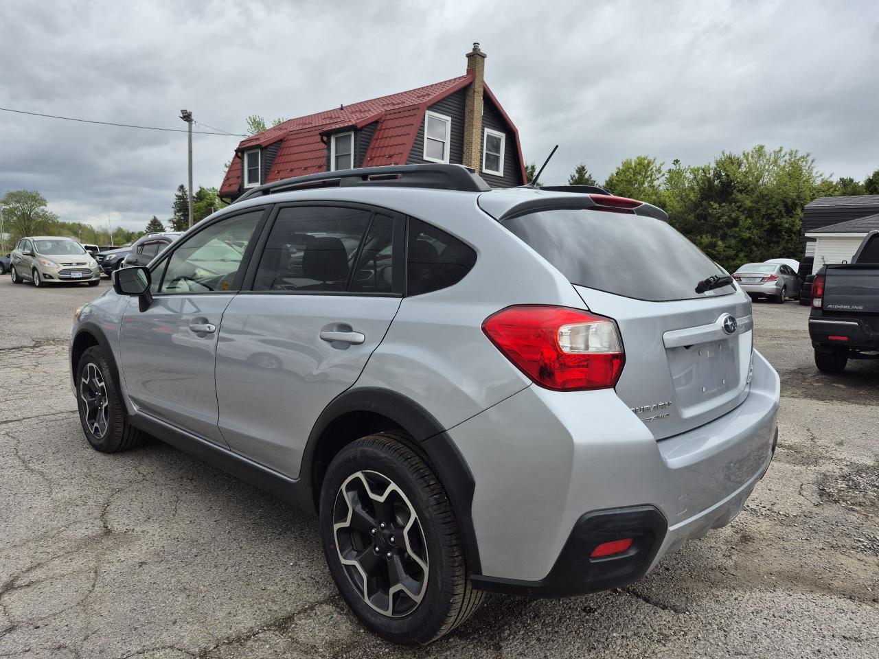2015 Subaru XV Crosstrek 2.0i w/Touring Pkg Photo5