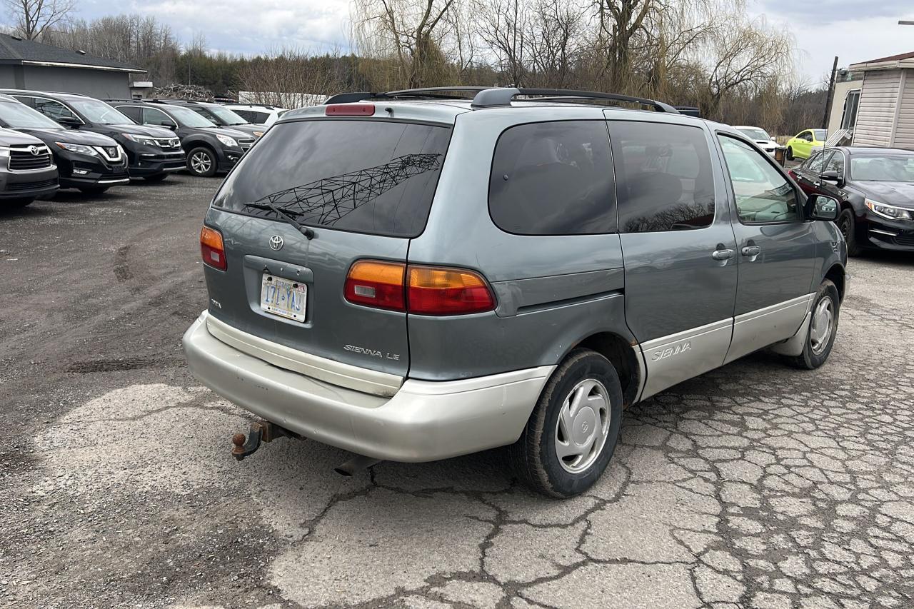 2000 Toyota Sienna LE SOLD AS IS NO SAFETY - Photo #4