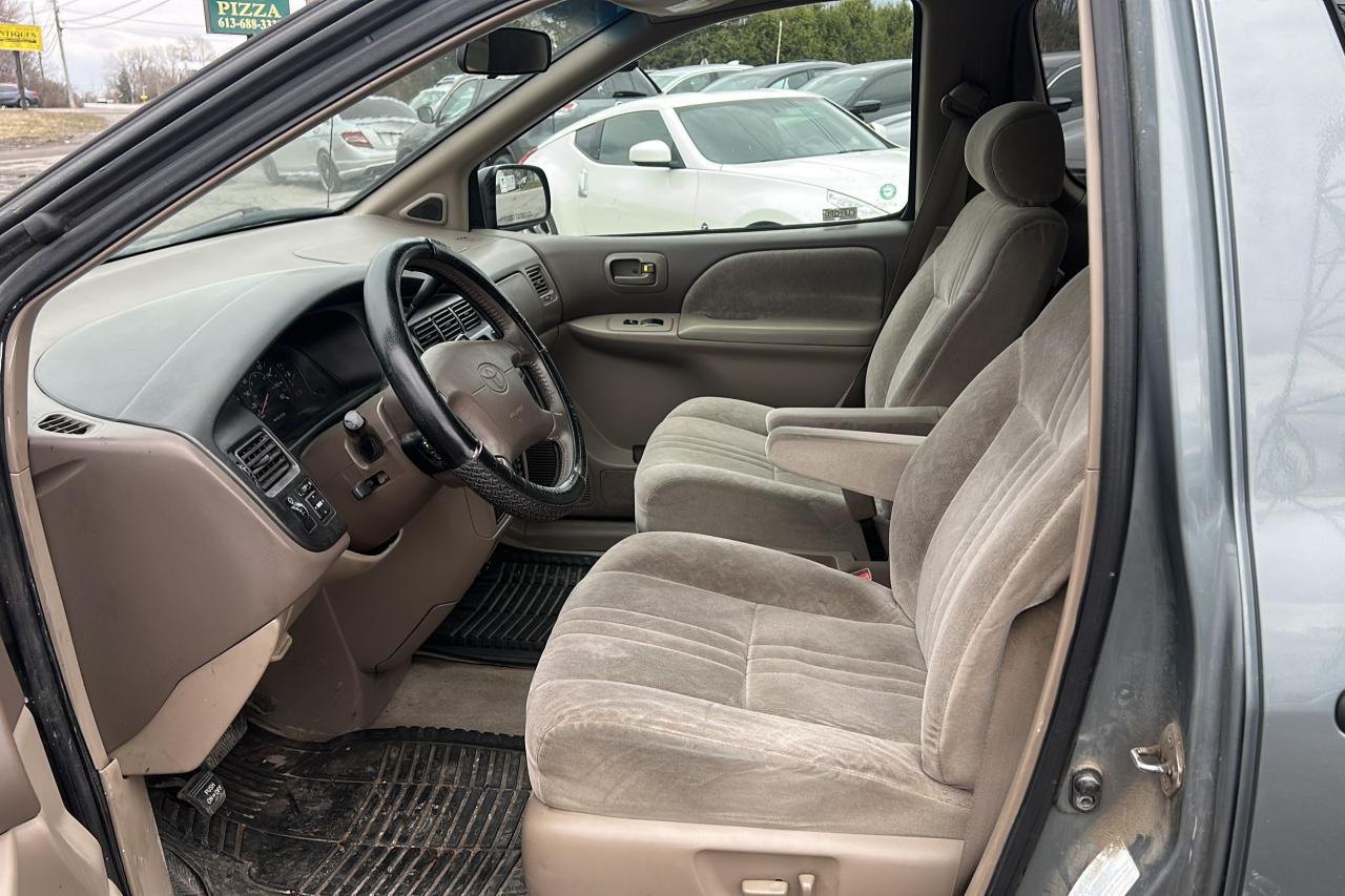 2000 Toyota Sienna LE SOLD AS IS NO SAFETY - Photo #8