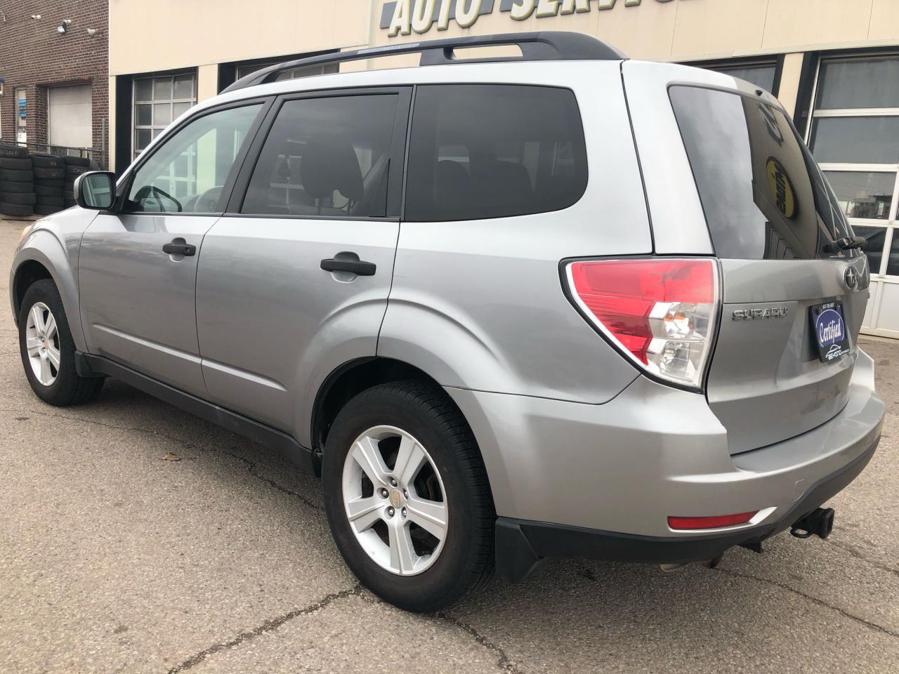 2010 Subaru Forester X CERTIFIED WITH 3 YEARS WARRANTY INCLUDED. Photo3