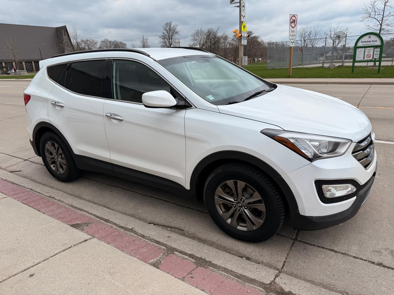 2014 Hyundai Santa Fe Sport FWD 4dr 2.4L - Photo #7