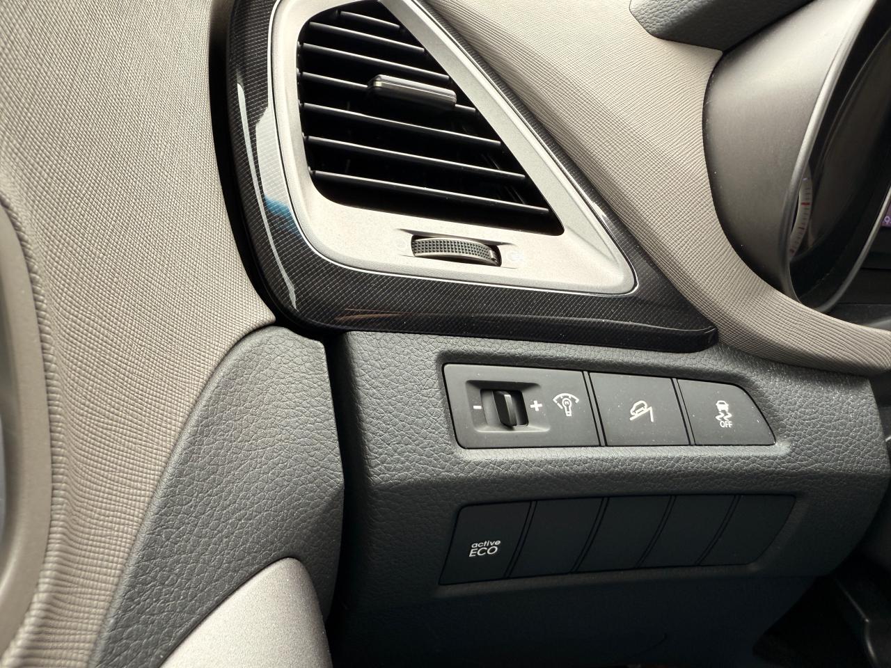 2014 Hyundai Santa Fe Sport FWD 4dr 2.4L - Photo #26