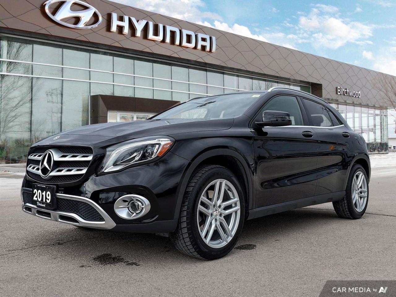 Used 2019 Mercedes-Benz GLA 250 Clean CARFAX | Panoramic Sunroof | AWD for sale in Winnipeg, MB