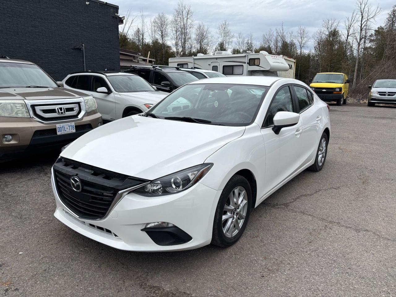 2015 Mazda MAZDA3 GS - Photo #3