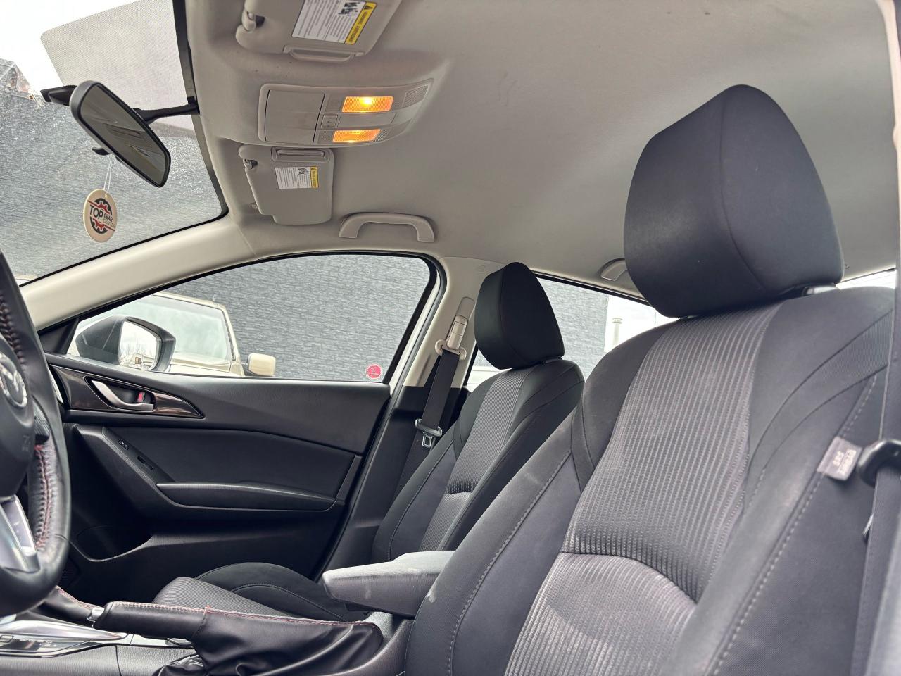 2015 Mazda MAZDA3 GS - Photo #9