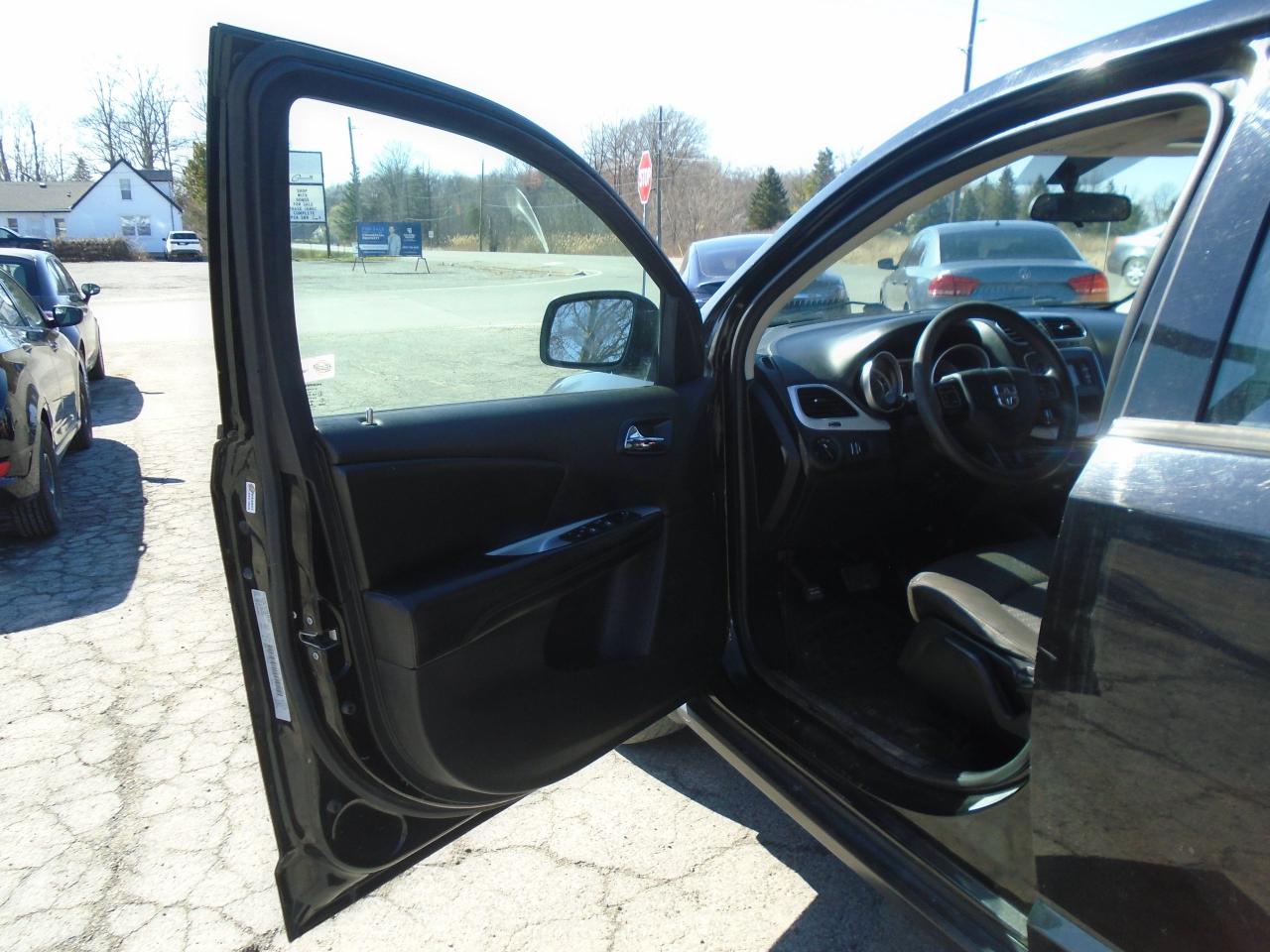 2015 Dodge Journey FWD 4dr Canada Value Pkg - Photo #7
