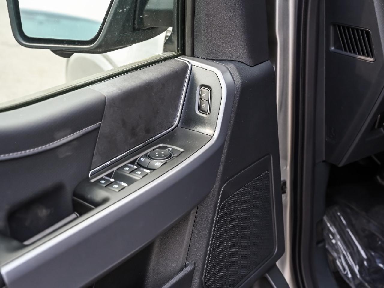 2025 Ford F-150 XLT Photo