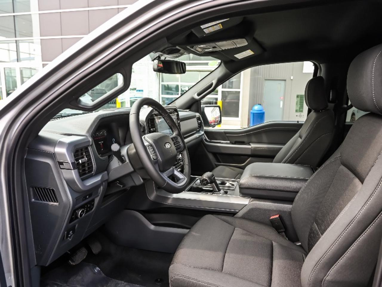 2025 Ford F-150 XLT Photo