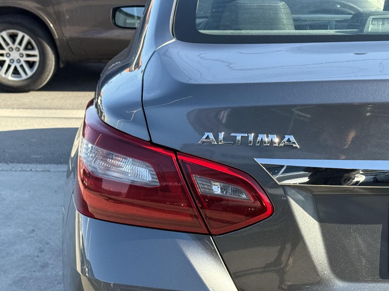 2018 Nissan Altima SV | SUNROOF | NAVI | CARPLAY | - Photo #12