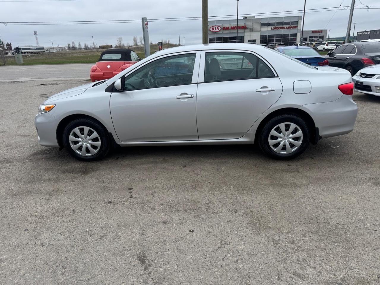 2013 Toyota Corolla AUTO, MINT, ONLY 16,000KMS, SUPER LOW KMS, CERT - Photo #2