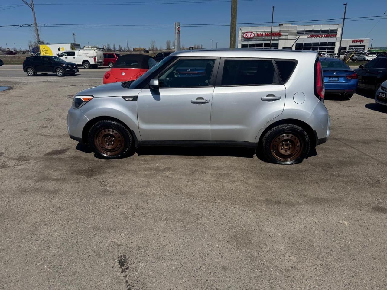 2014 Kia Soul LX, AUTO, 4 CYL, HATCH, RUNS WELL, AS IS SPECIAL - Photo #2