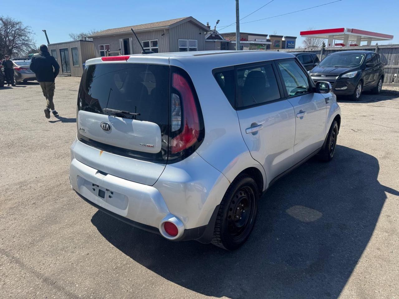 2014 Kia Soul LX, AUTO, 4 CYL, HATCH, RUNS WELL, AS IS SPECIAL - Photo #5