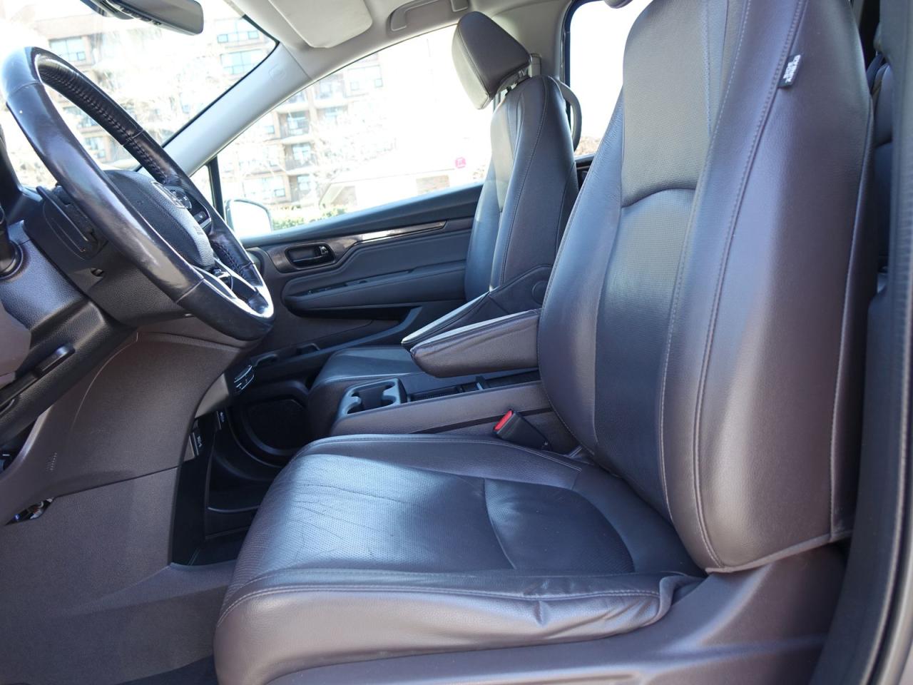 2018 Honda Odyssey Touring - Photo #8