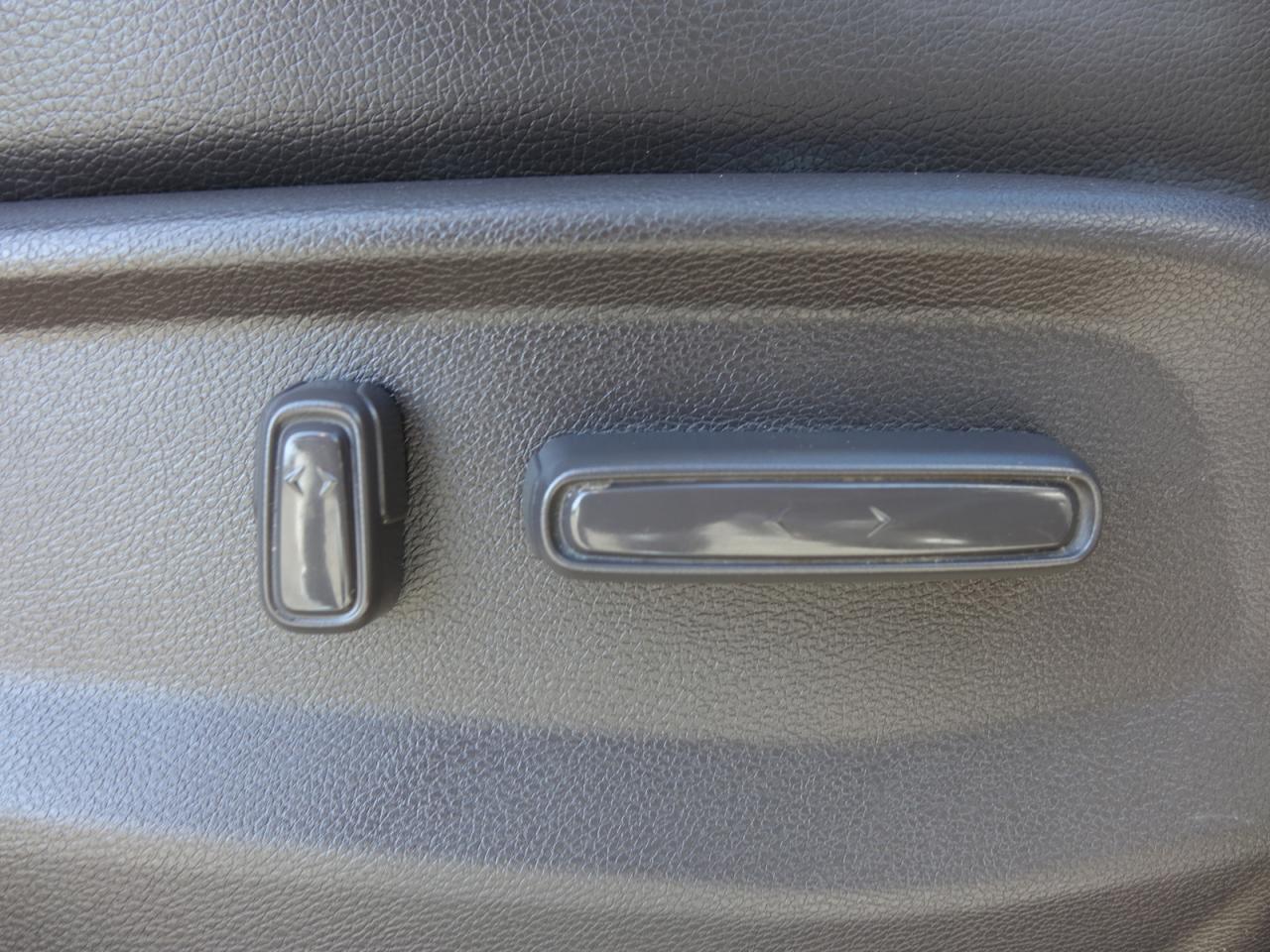2018 Honda Odyssey Touring - Photo #16