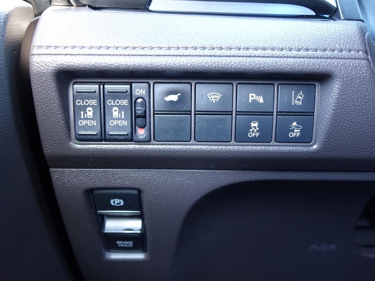 2018 Honda Odyssey Touring - Photo #25