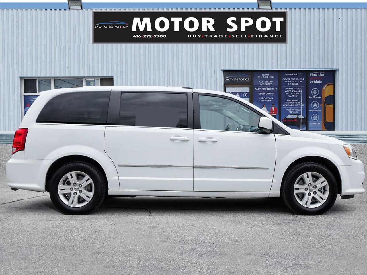 2017 Dodge Grand Caravan Crew - Photo #3