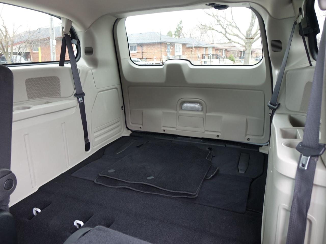 2017 Dodge Grand Caravan Crew - Photo #10