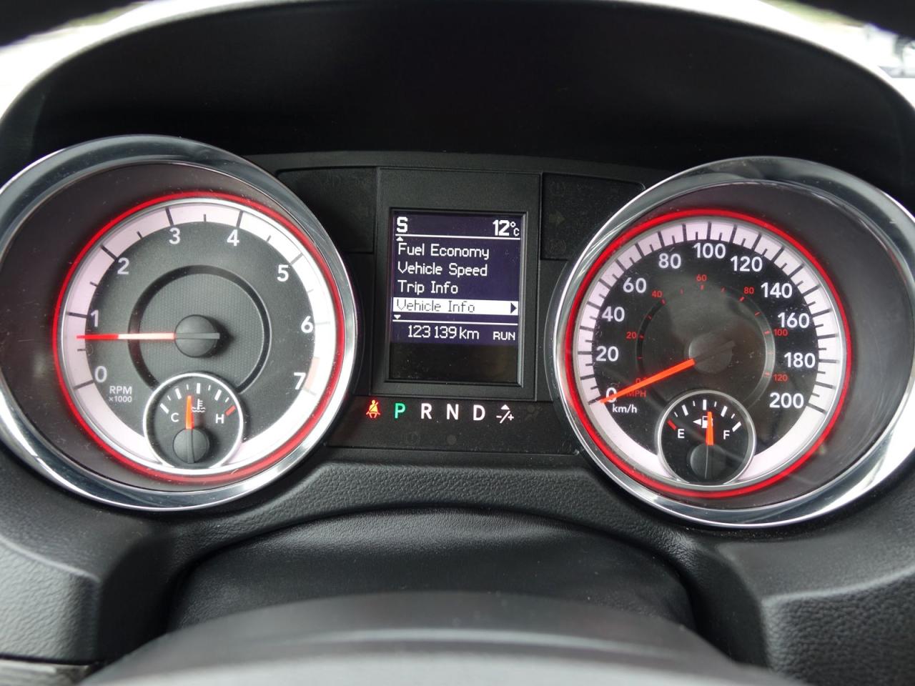 2017 Dodge Grand Caravan Crew - Photo #17