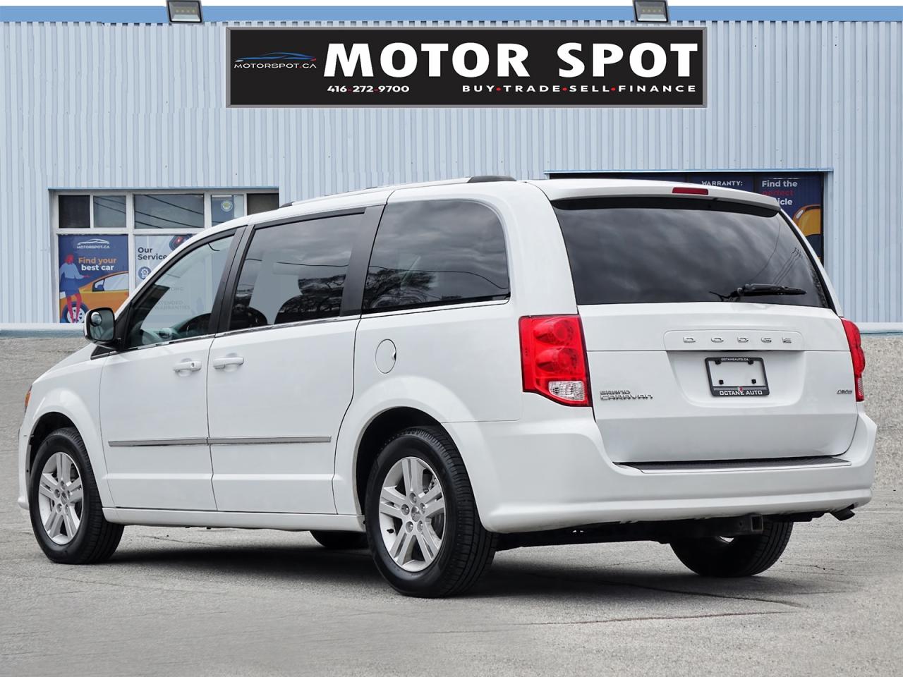 2017 Dodge Grand Caravan Crew - Photo #5