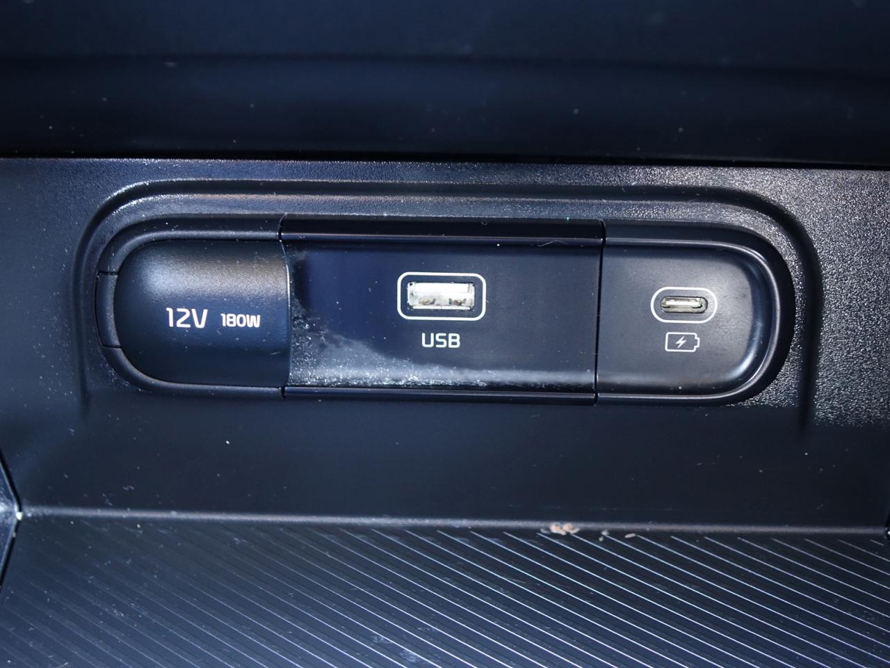 2023 Kia Sportage LX AWD - Photo #17