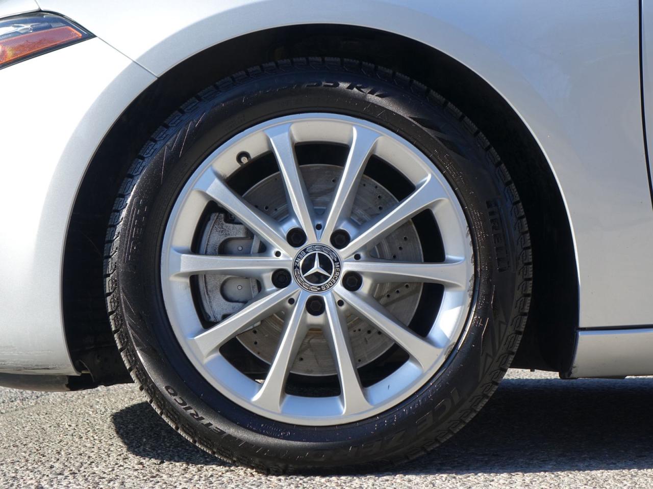 2019 Mercedes-Benz A-Class A 250 4MATIC - Photo #6