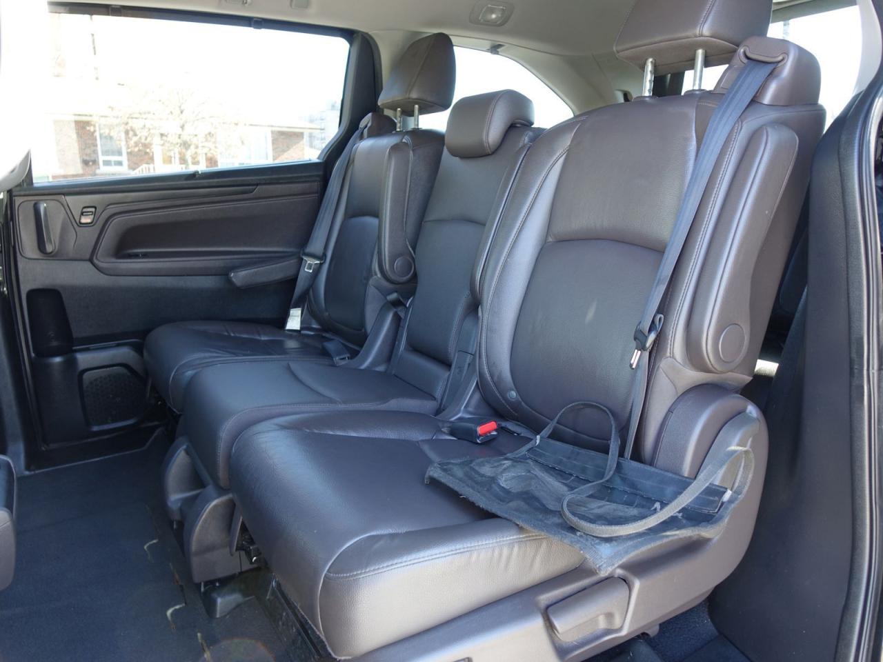 2018 Honda Odyssey Touring - Photo #10